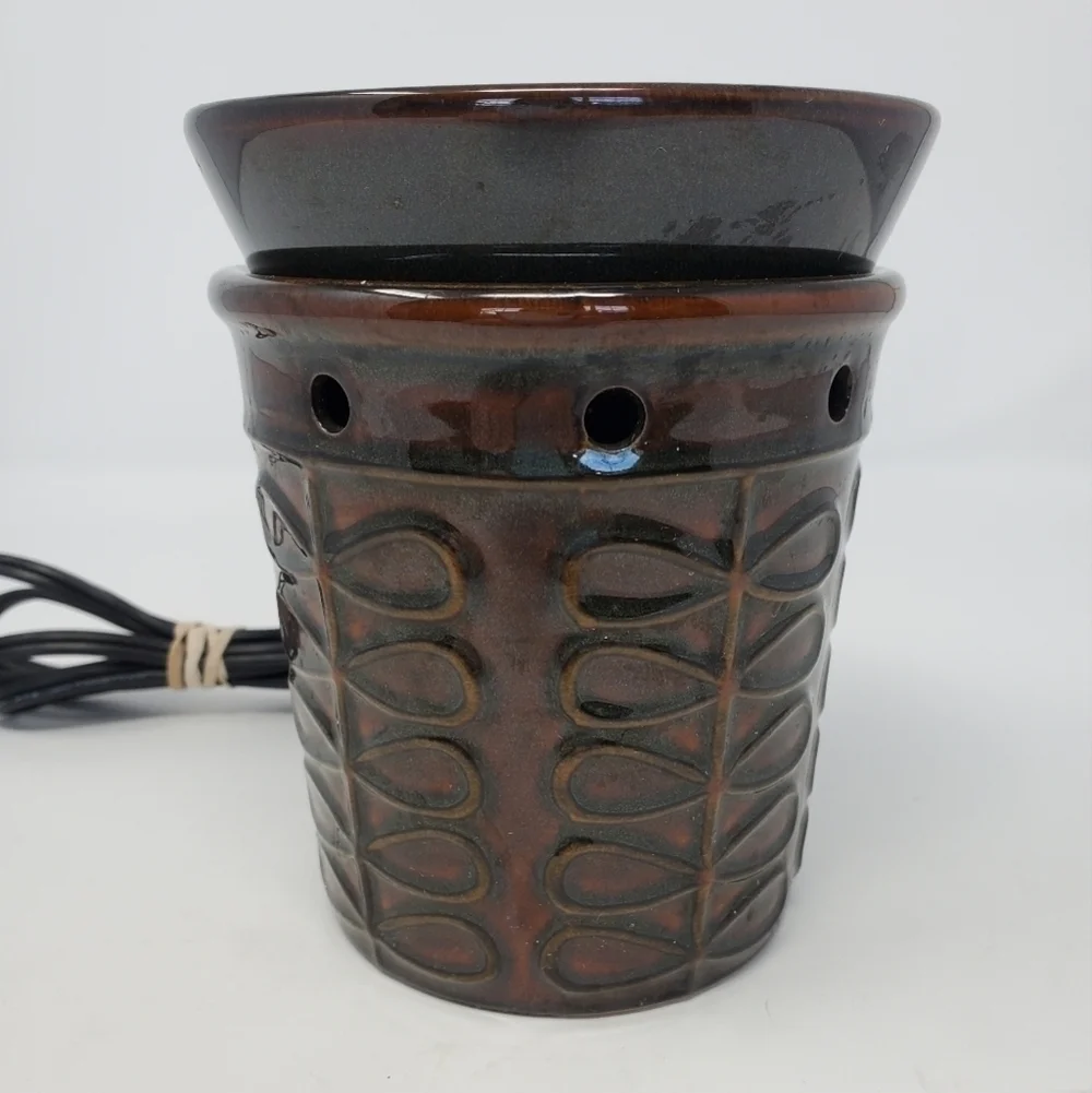 SCENTSY FARFALLE FULL SIZE WAX WARMER RETIRED RED BROWN GLAZE